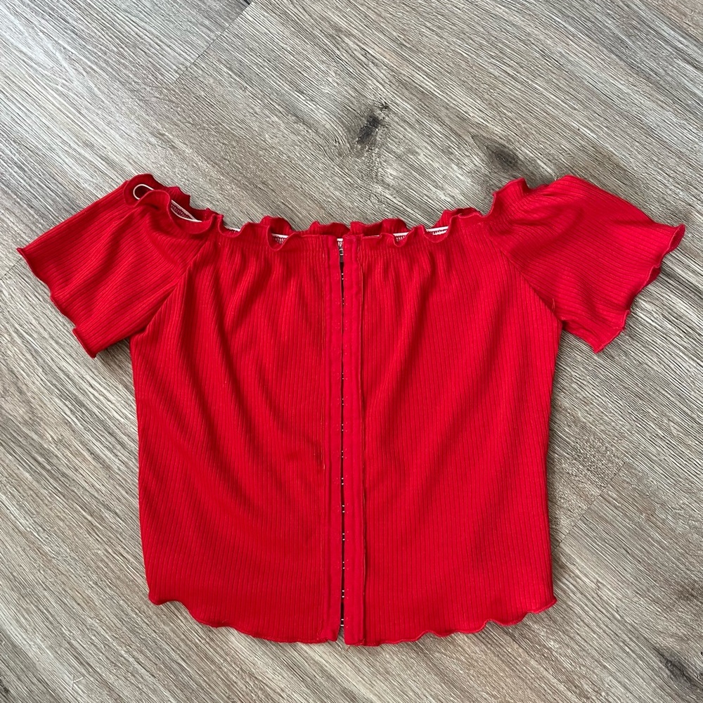 Papaya Brand. Red Fitted Crop Top. Size Small.